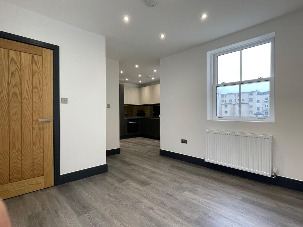 House in Brighton - View 4
