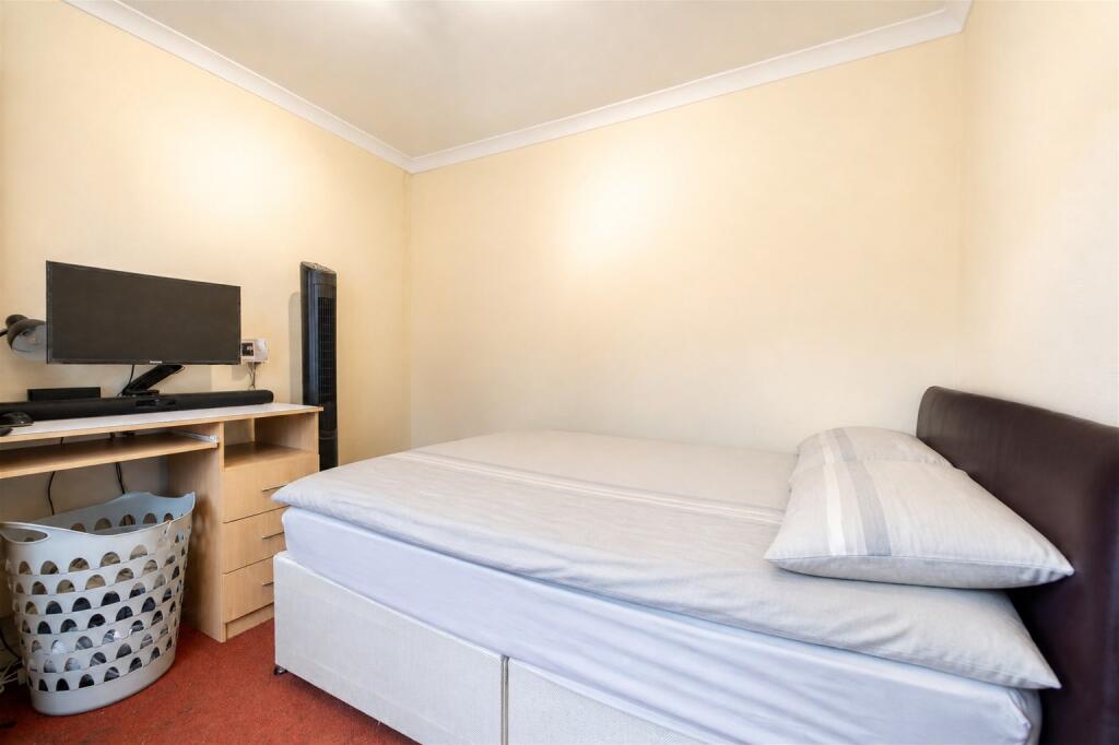5 bedroom house for rent