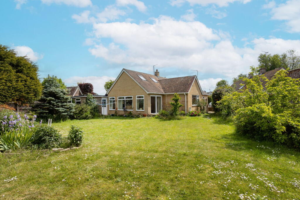 Main image of property: Willow Mead, Chalgrove, Oxford, OX44 7TD