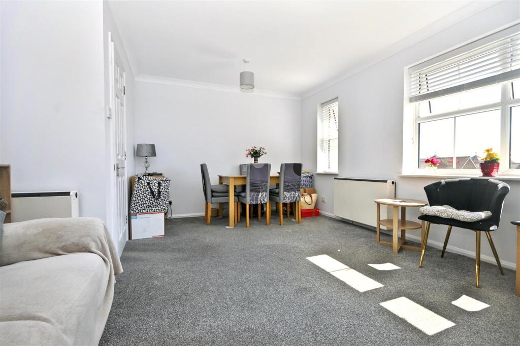Apartment in Brighton - More