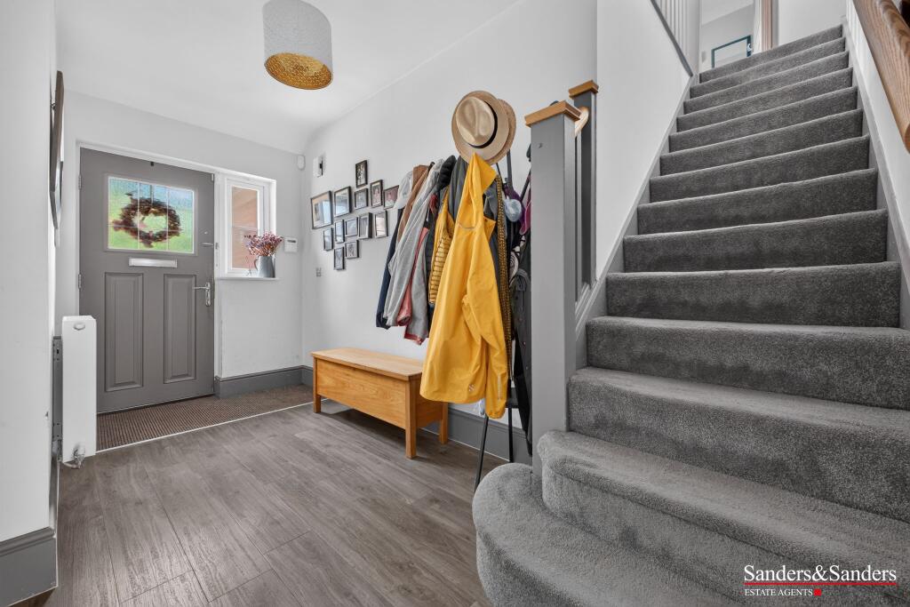 Kinnersley Road, Alcester, B49 photo 3