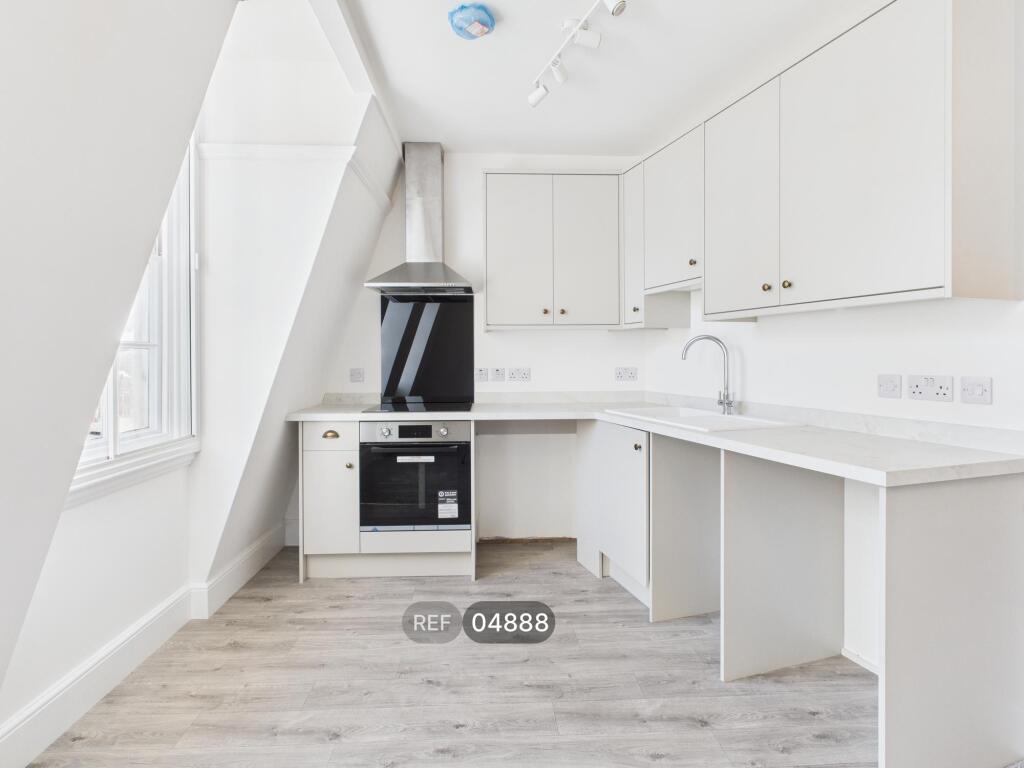 Main image of property: Queen Street, Ipswich, IP1 1SS