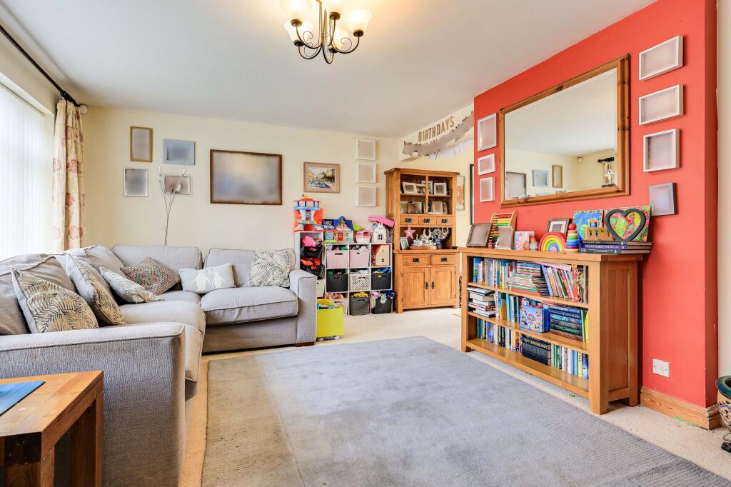 9, Roundhouse Drive photo 3