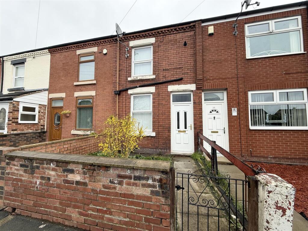 Main image of property: Derbyshire Hill Road, St. Helens