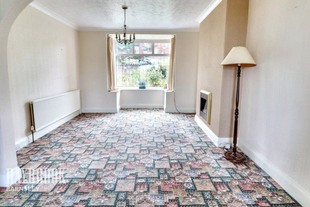 38 Woodstock Road photo 3
