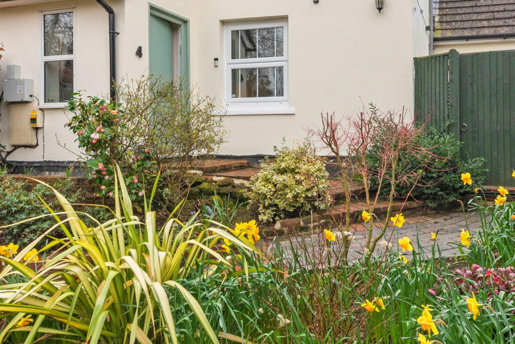 Main image of property: Spout Lane, Brenchley, Tonbridge, TN12 7AP