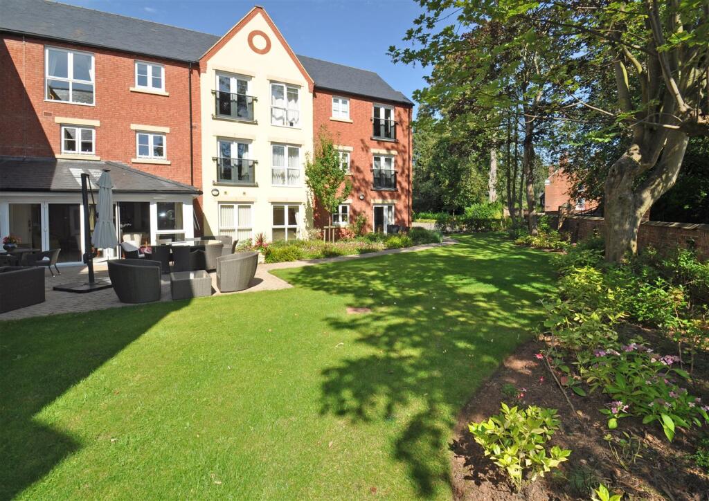 Main image of property: 18 Bluebell Court, High Street, Tettenhall, Wolverhampton, WV6 8QW