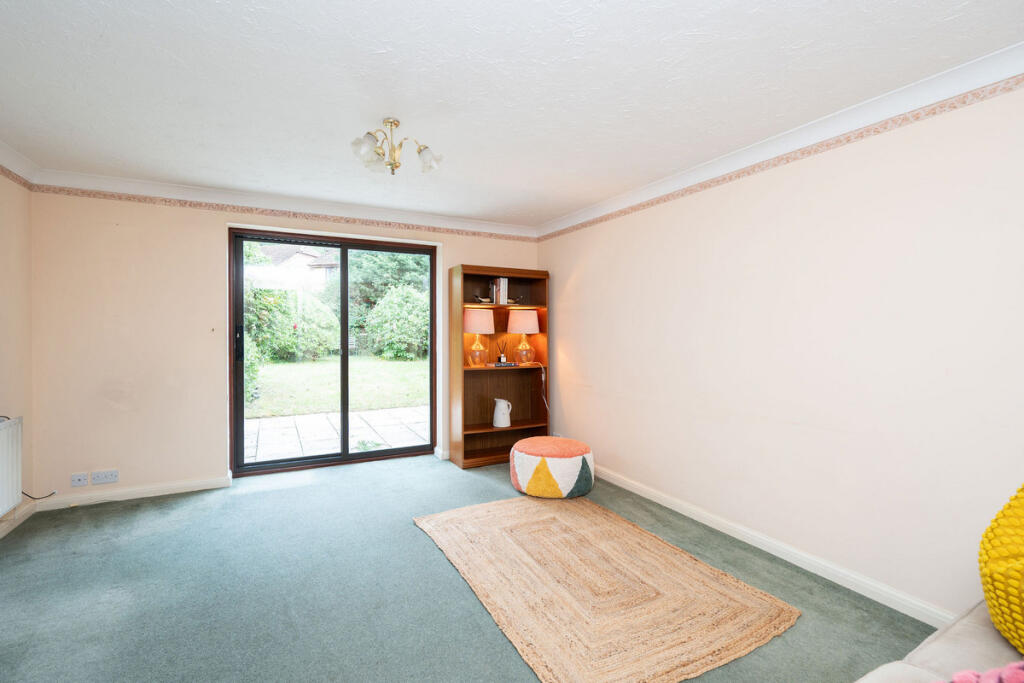 House in Horsham, Newfoundout, Southwater - View 2