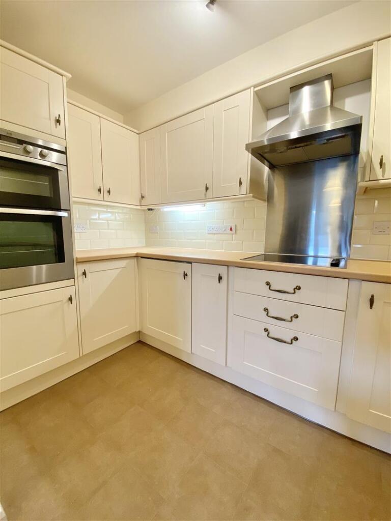 14 Radbrook House, 46 Stanhill Road, Shrewsbury, SY3 6AL photo 4