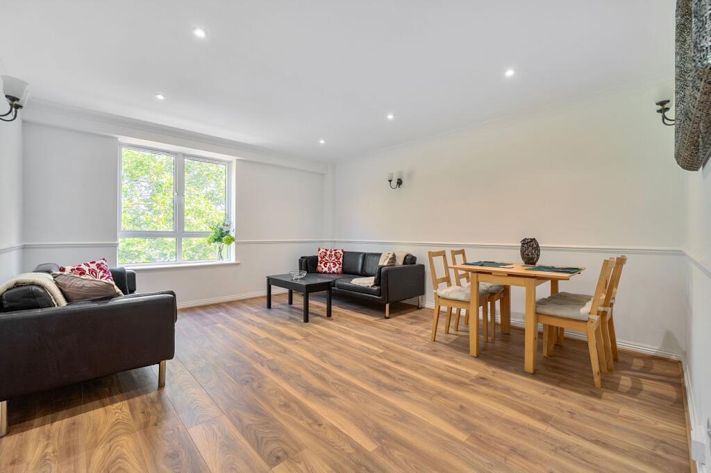 Apartment in London - View 5