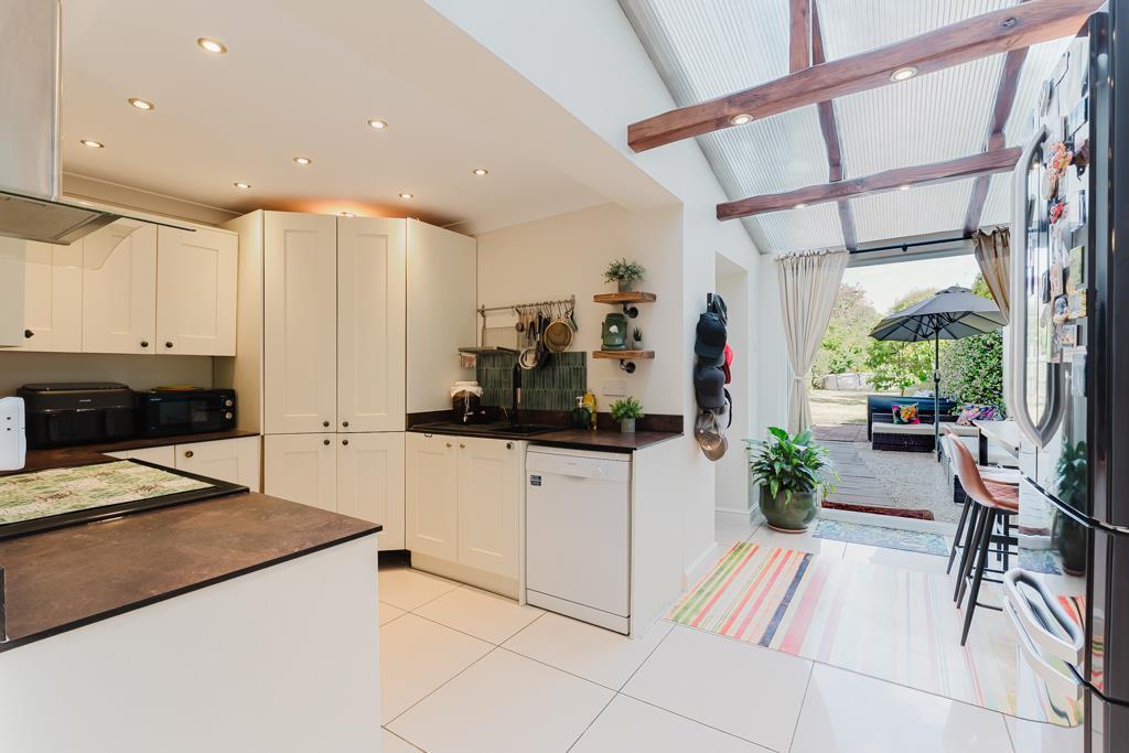 House in Kettering, Leisure Village - View 3