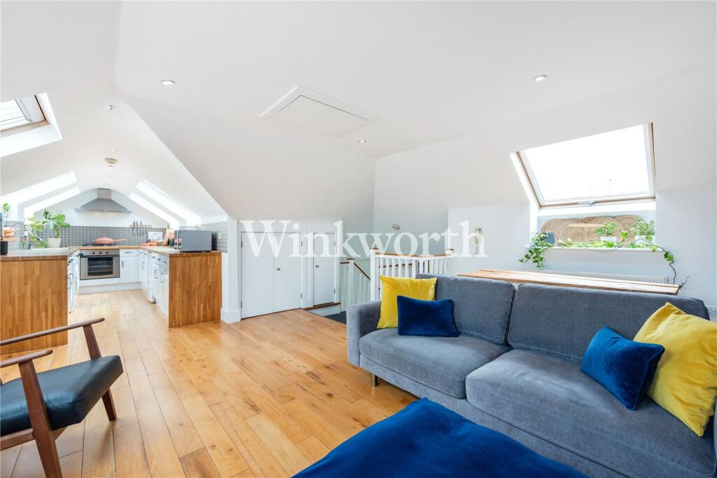 Apartment in London - View 4