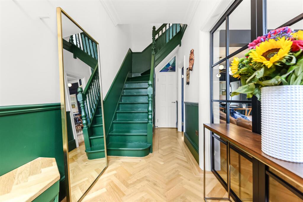 House in London - More