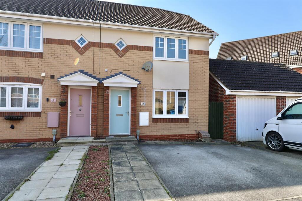 Main image of property: Pasture View, Kingswood, Hull