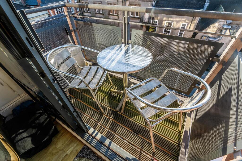 Apartment in Nottingham, Rainbow Quarter, St Ann's - View 6
