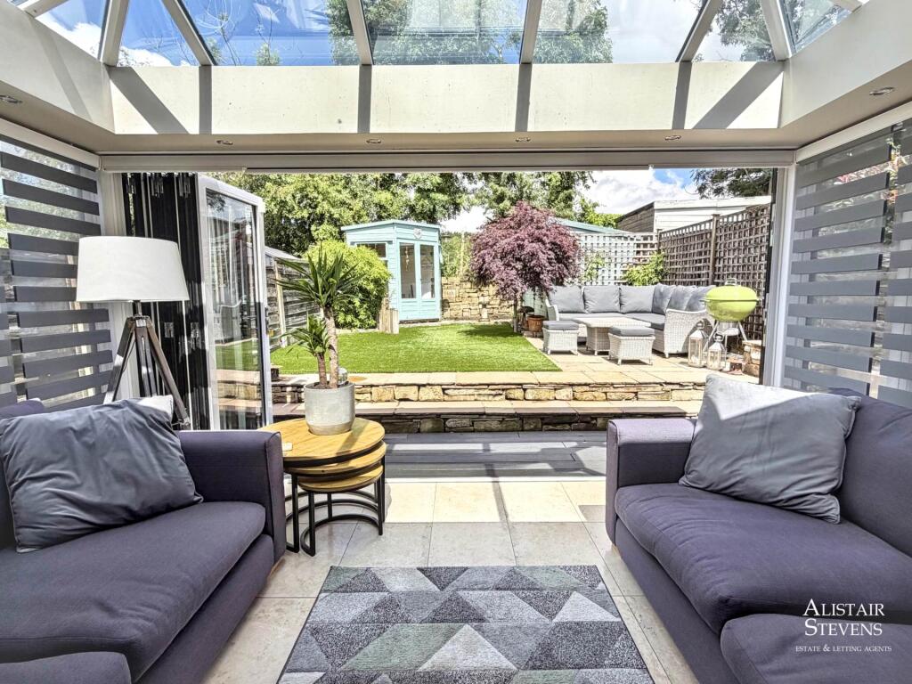 House in Oldham, Greater Manchester - View 4