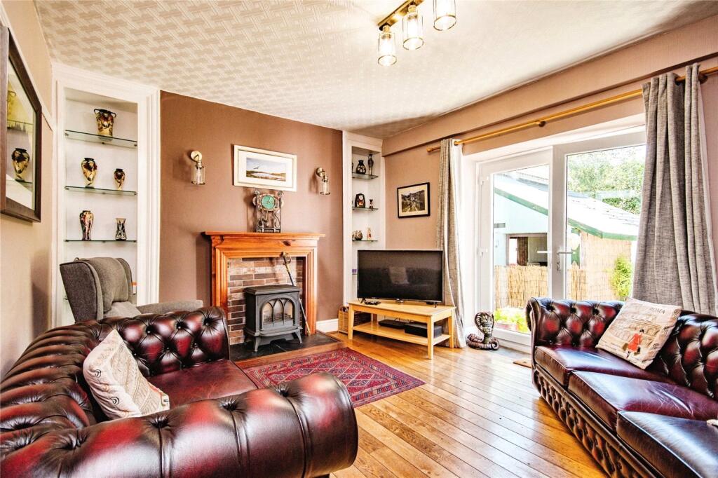 House in Carmarthen, Johnstown - View 4