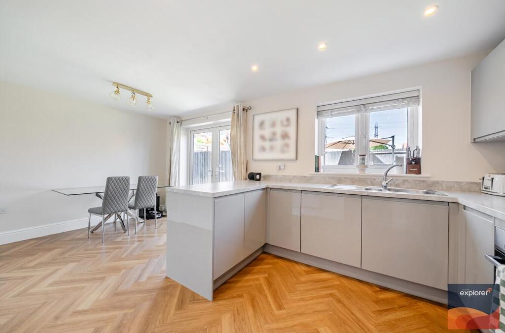 House in Reading - View 4