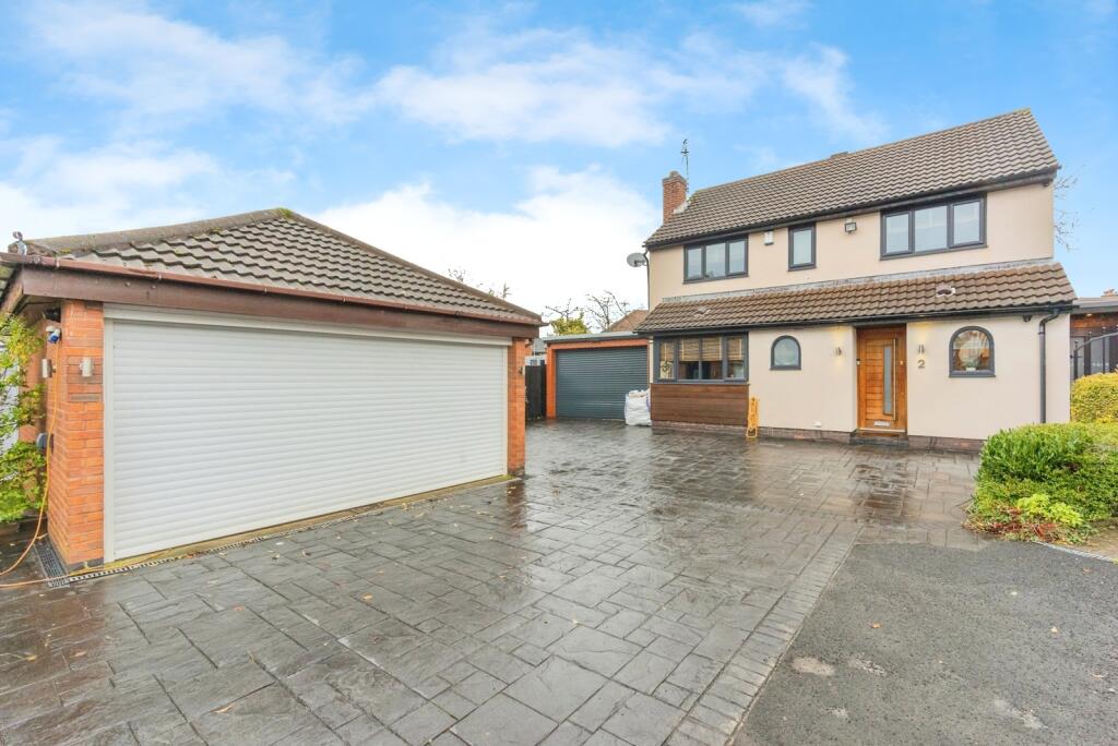 Main image of property: Kedleston Green, Stockport, Greater Manchester, SK2