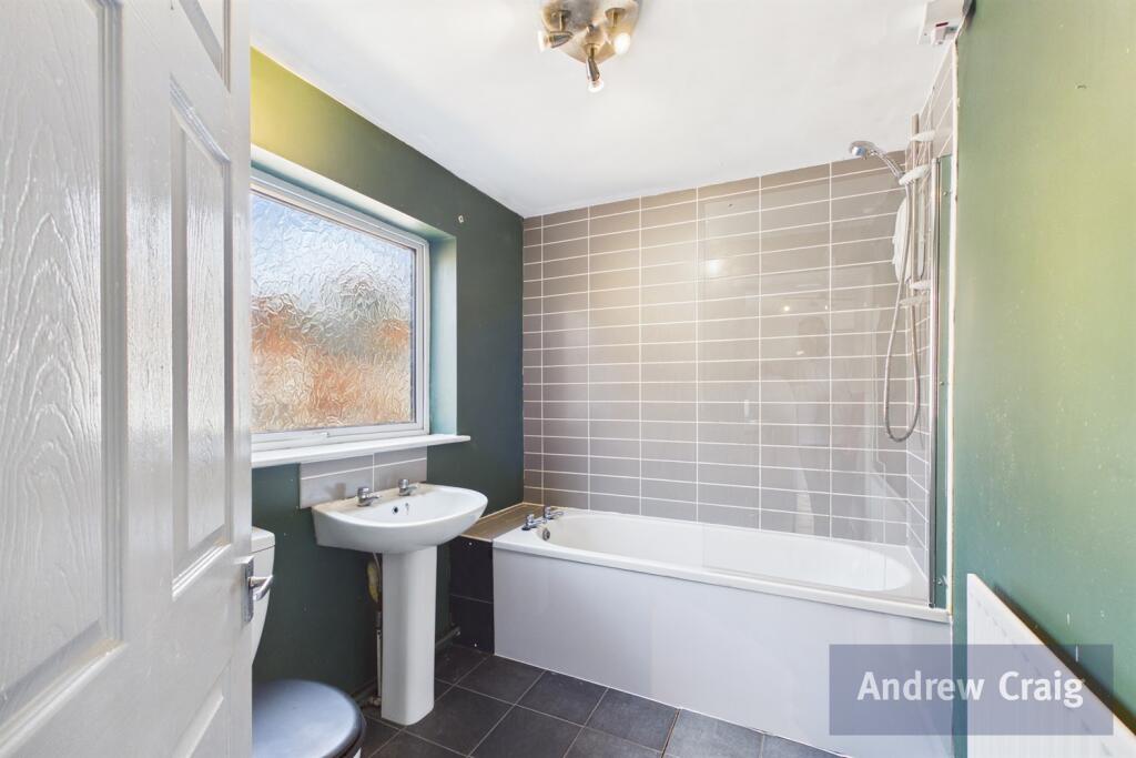 Apartment in South Tyneside, Westoe - View 3