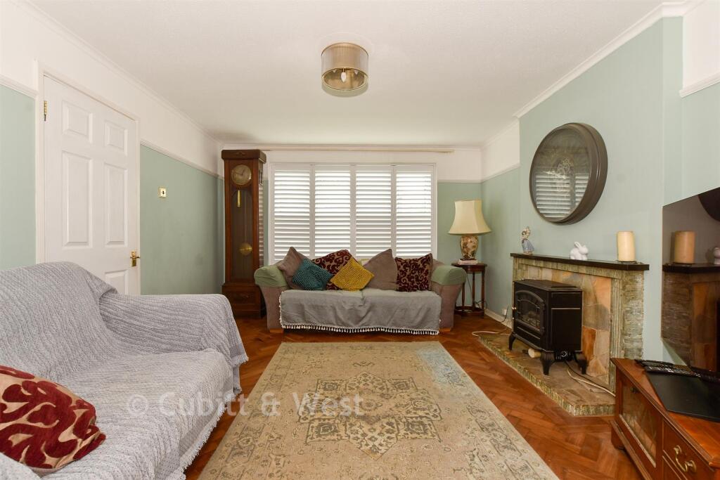 House in Waverley, Cranleigh - More
