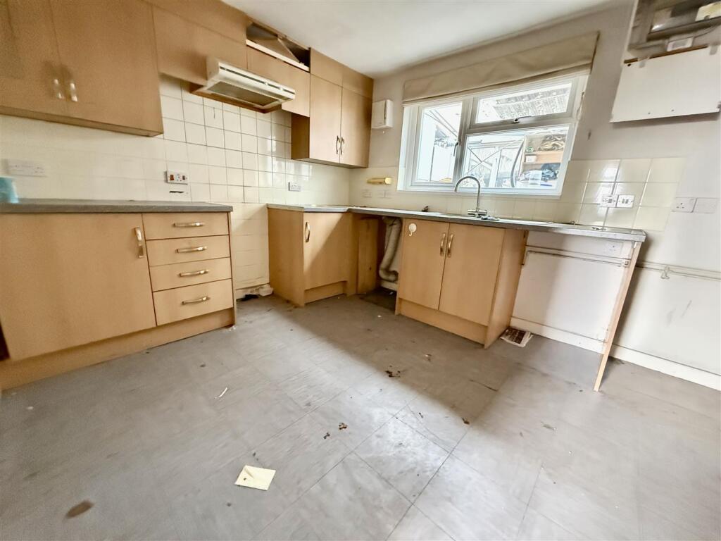House in Bath - View 5