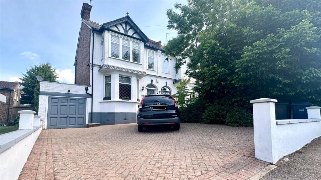 Main image of property: Park Road, New Barnet, Hertfordshire, EN4