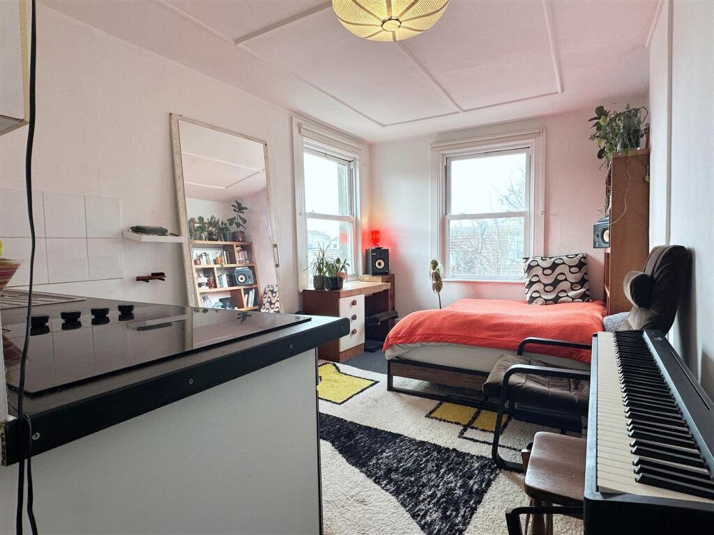 Main image of property: Lansdowne Place - Great Views