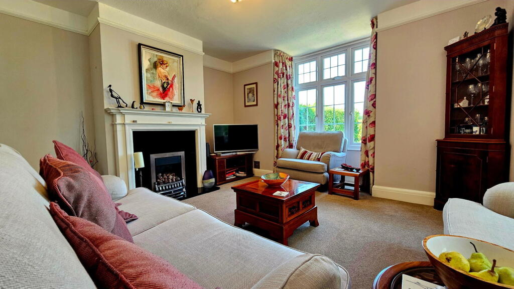 Enborne Road, Newbury, RG14 6AN photo 2