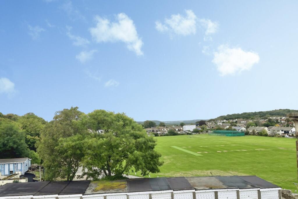 Apartment in Clevedon, Walton Park - View 2