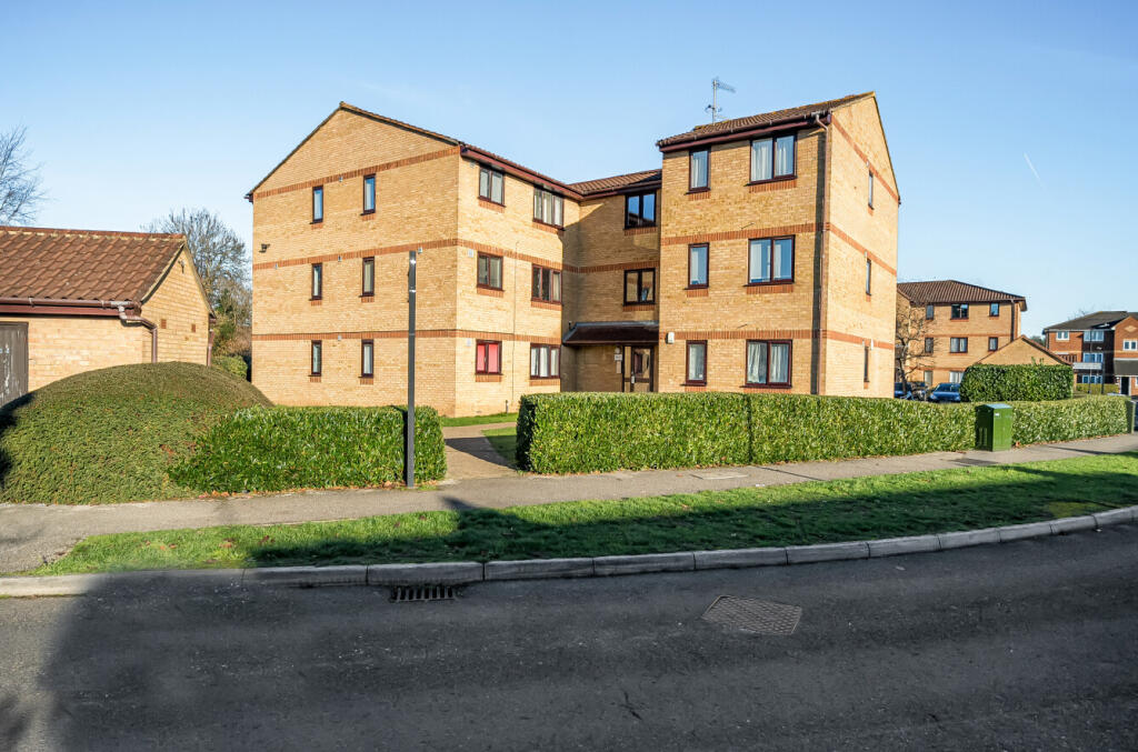 Main image of property: Lowestoft Drive, Slough, Berkshire