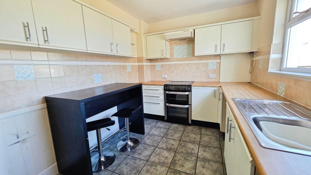House in North Kesteven, Cranwell, Brauncewell and Byard's Leap - View 5