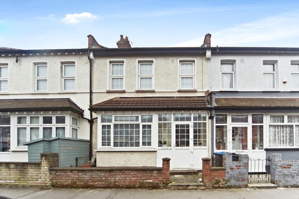House in Croydon - View 2