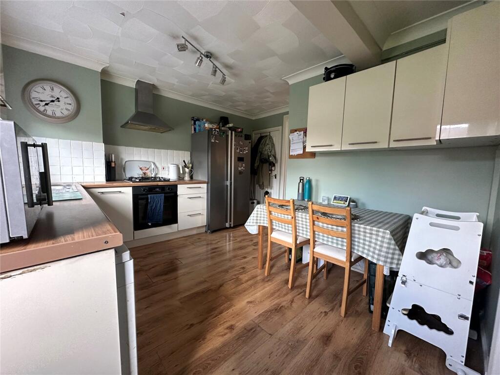 Mayfield Terrace, Warsop, Mansfield, Nottinghamshire, NG20 photo 4
