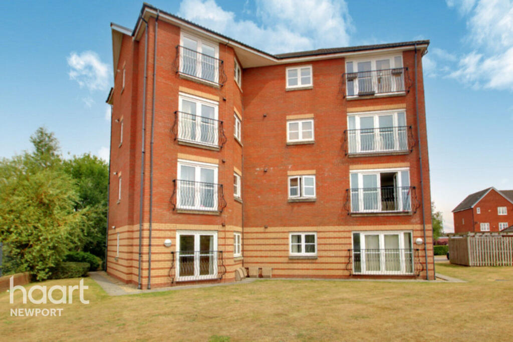 2-bed flat on Amelia Way, Newport, £120,000