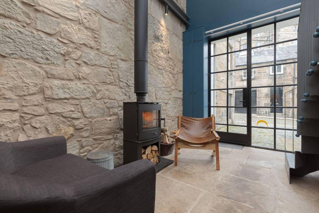 Apartment in Edinburgh - View 4