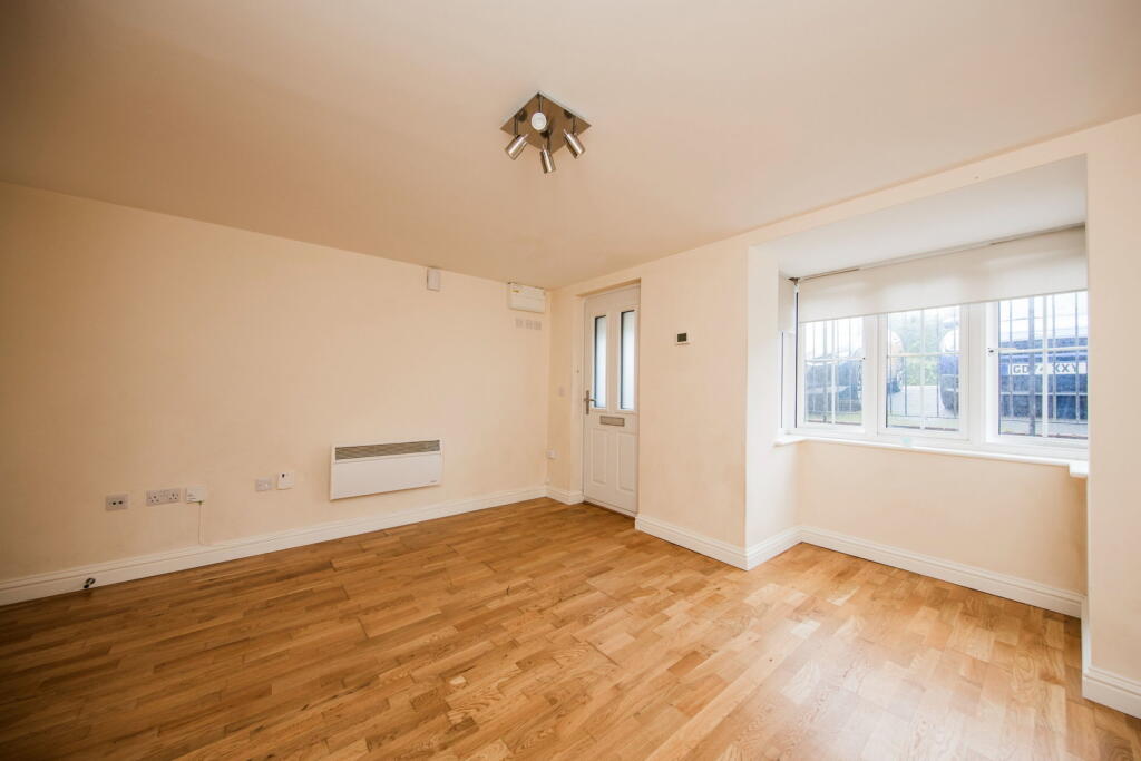 Apartment in Tonbridge - View 5