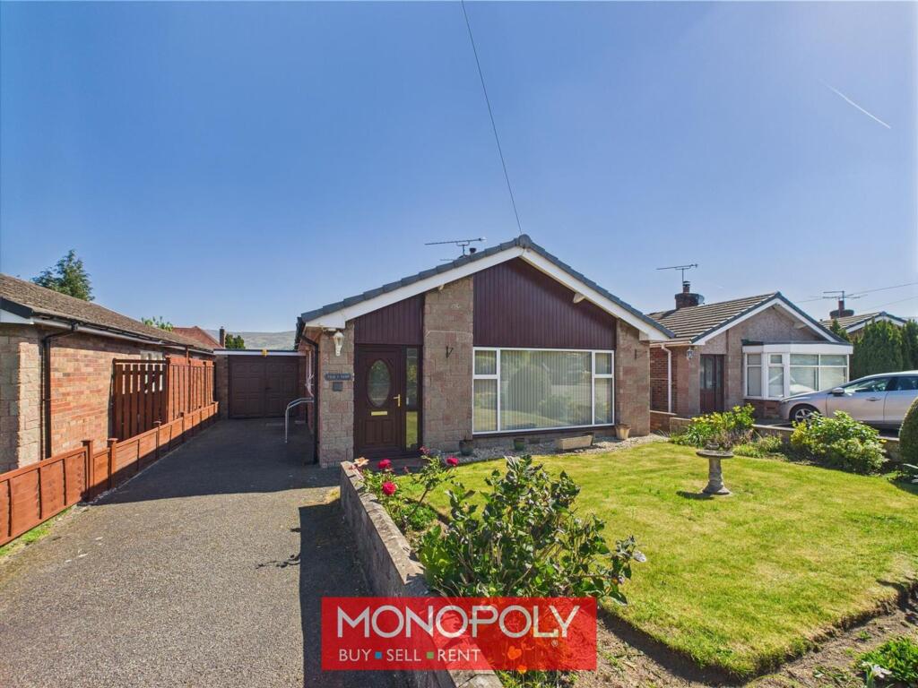 3-bed house on Bryn Rhydd, Ruthin, LL15, £235,000