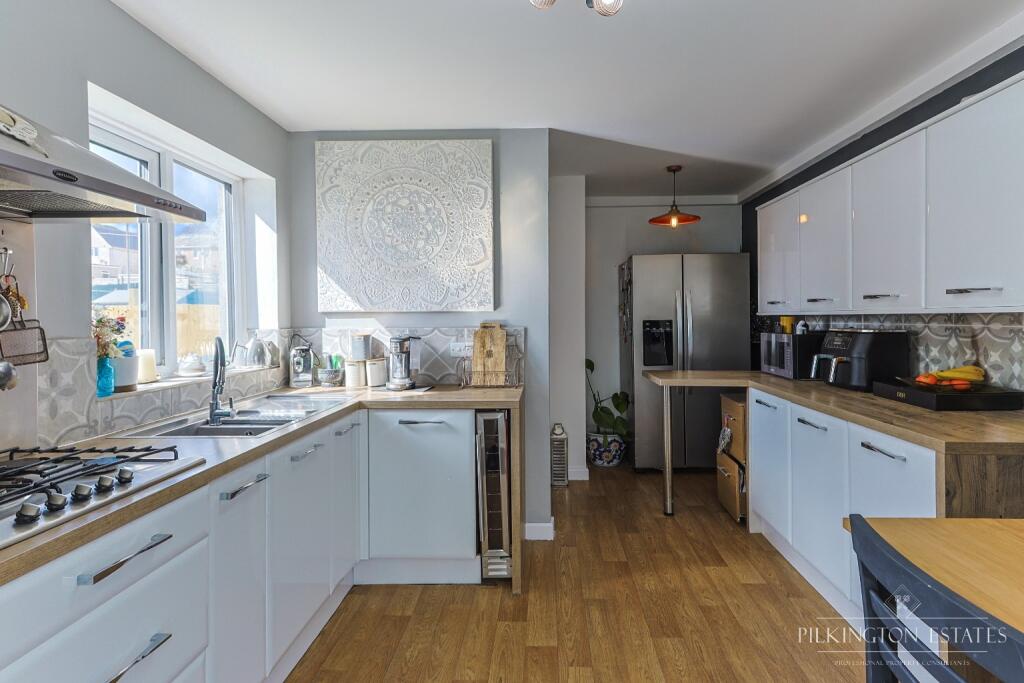 House in Plymouth - View 4