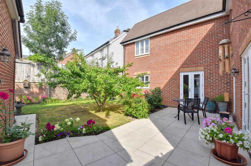 House in Tonbridge - View 5