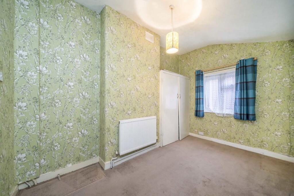 House in London, West Ealing, Hanwell - More