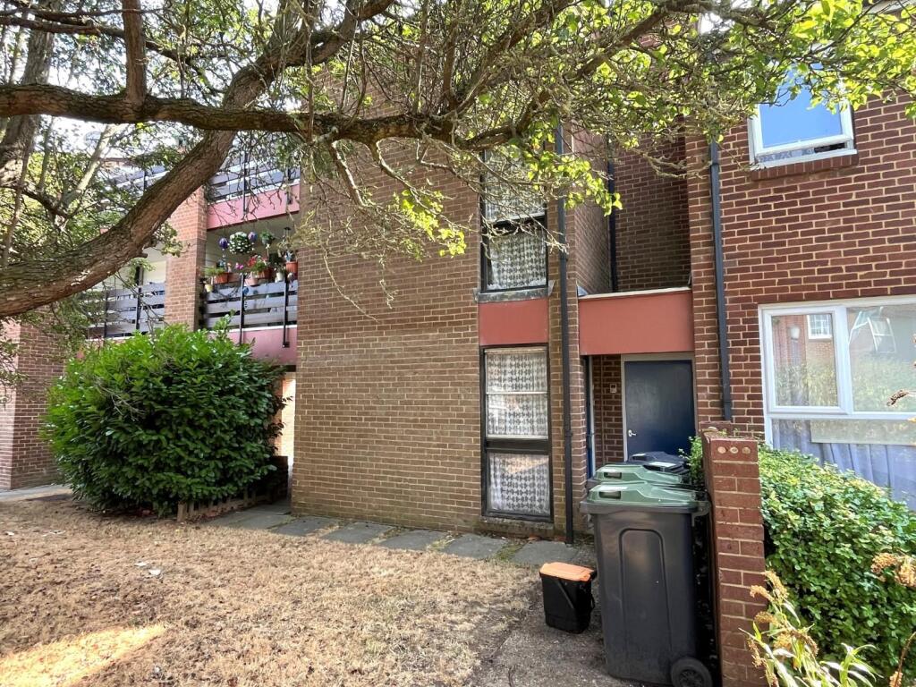 Apartment in Dartford - More
