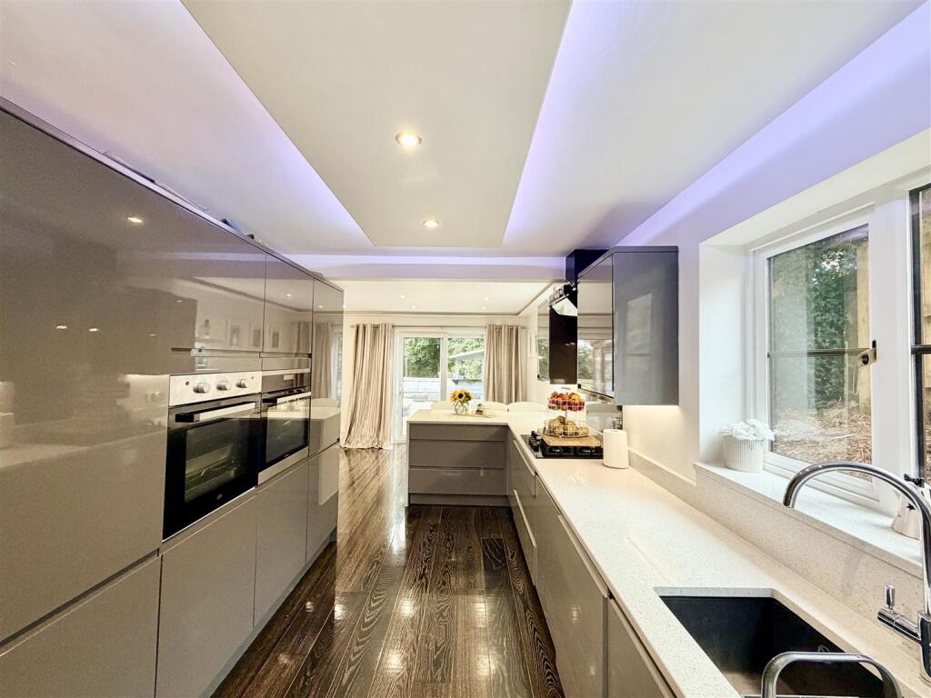House in Plymouth - View 4