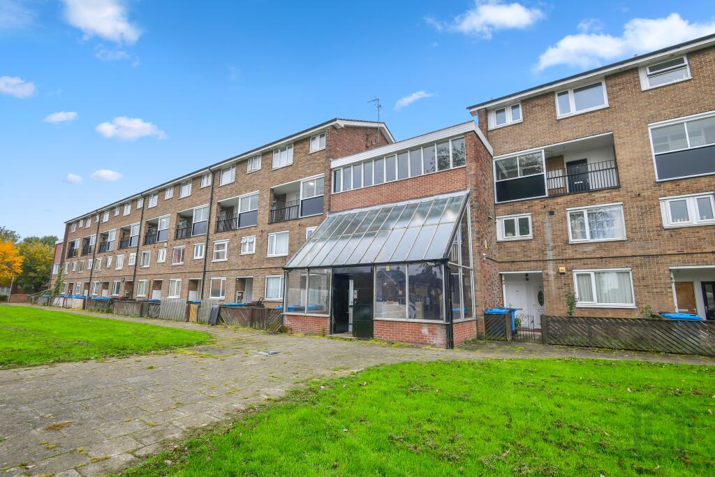 1-bed flat on 7 Brindley Court, Derby, DE24 8YR, £38,000