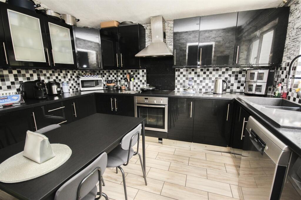 House in Wellingborough, Wendel View - View 2