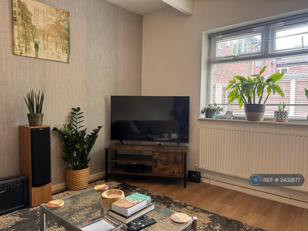 Main image of property: Parrs Wood Road, Manchester, M20