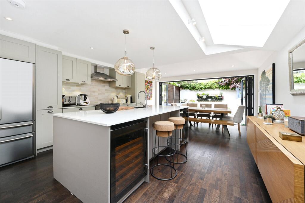 Main image of property: Bennerley Road, London, SW11