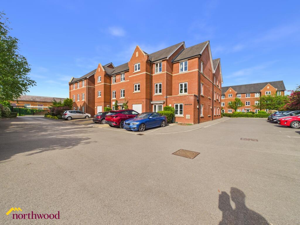 Main image of property: Foxhall Court, Banbury, OX16