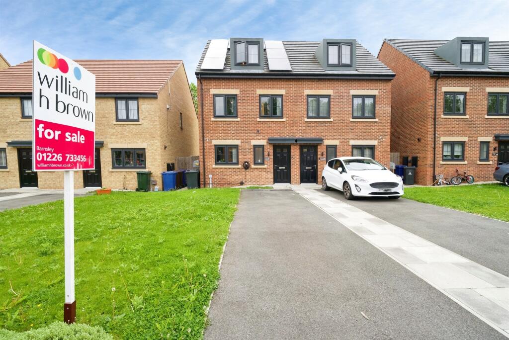 3-bed semi-detached on Bretton Way, Barnsley, £230,000