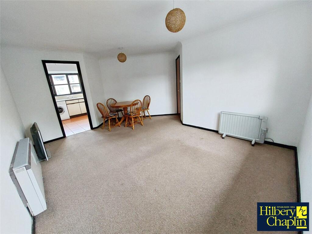 Courtney Park Road, Langdon Hills, Basildon, Essex, SS16 photo 2